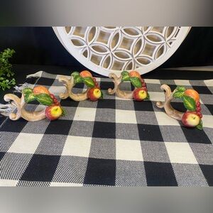 Noritake Royal Hunt Napkin Rings Set‎ - Red and Green